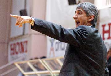 Συμφωνία κυρίων και όχι συμβόλαιο μεταξύ Γιαννάκη και ΕΟΚ