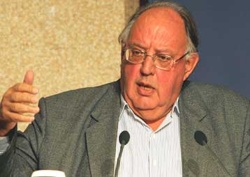 Βολές Θ.Πάγκαλου σε πολλά μέτωπα με αιχμές για την Ντόρα Μπακογιάννη ως ΥΠΕΞ