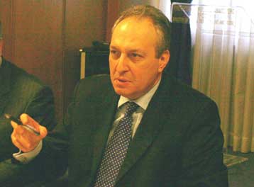 Δεν έχουν εισαχθεί ζωοτροφές με διοξίνη στην Ελλάδα, λέει η κυβέρνηση