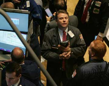 Θετικό πρόσημο για Nasdaq, αρνητικό για Dow Jones τη Δευτέρα στη Νέα Υόρκη