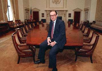 Αντίο από τον Αλαν Γκρίνσπαν στην Fed με αύξηση επιτοκίων