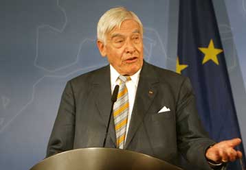 Ένας Γερμανός αναλαμβάνει εκπρόσωπος της διεθνούς κοινότητας στη Βοσνία-Ερζεγοβίνη