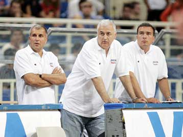 Ο Σάκοτα ετοιμάζεται να καθίσει στον πάγκο της Σερβίας – Μαυροβουνίου