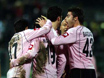 Με «τριάρα» η Παλέρμο απέκλεισε την Μίλαν από τα ημιτελικά