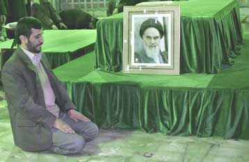 Καμία υποχώρηση στις απαιτήσεις των «δήθεν υπερδυνάμεων» διαμηνύει η Τεχεράνη