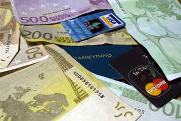 Σε ανοδική πορεία τα στεγαστικά, συγκράτηση στα καταναλωτικά δάνεια το Νοέμβριο