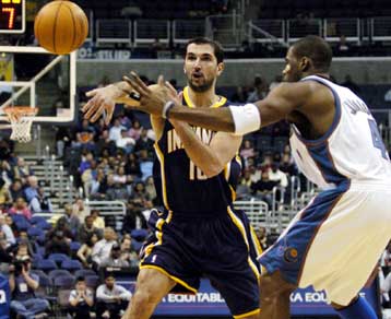 Νικηφόρο το «ποδαρικό» του Πέτζα Στογιάκοβιτς με την ομάδα της Ιντιάνα