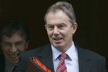 Σε νέα, καλύτερη εποχή εισέρχεται η Ευρώπη, εκτιμά ο Τόνι Μπλερ