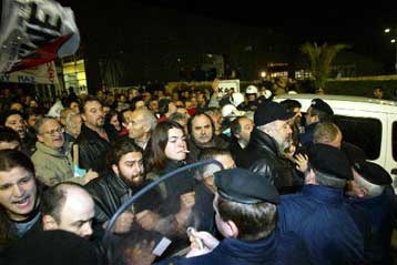 Μικροεπεισόδια κατά τη διάρκεια πορείας αγροτών στη Θεσσαλονίκη