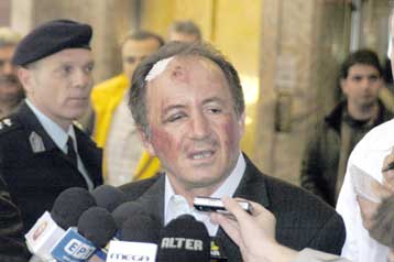 Συνελήφθησαν δύο άτομα για εμπλοκή στην επίθεση κατά του Χρ.Πολυζωγόπουλου