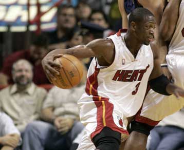 Φρένο στο σερί νικών των Καβαλίερς έβαλαν οι Χιτ με πρωταγωνιστή τον Γουέιντ