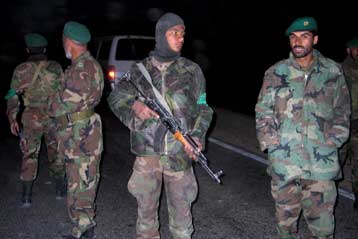 Δεκάδες νεκροί σε νέες συγκρούσεις Ταλιμπάν και στρατού στο Αφγανιστάν