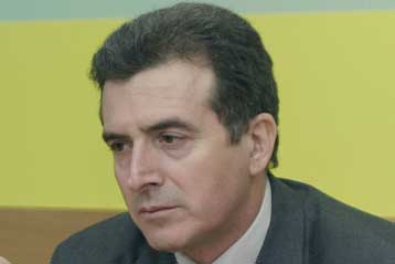 «Ή είναι ανεπαρκείς ή συγκαλύπτουν» δηλώνει ο Μ.Χρυσοχοΐδης