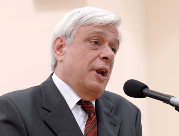 «Δεν θίγεται η μονιμότητα στο Δημόσιο» δηλώνει ο Πρ.Παυλόπουλος