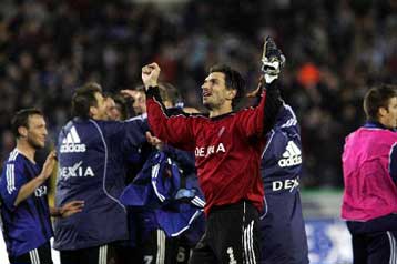 Στα «ερυθρόλευκα» ο Μπούτινα από την 1η Ιουλίου, υπέγραψε τριετές συμβόλαιο