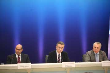 Ανασφάλεια, λάθη και δυσπιστία εκφράζουν οι πολίτες για το θέμα των υποκλοπών