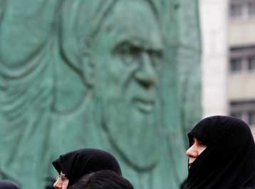 Με διπλωματικό αγώνα βάσει της ρωσικής πρότασης απαντά το Ιράν στην απόφαση της ΙΑΕΑ