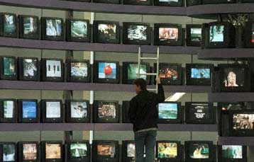 Καταργείται ο φόρος επί των τηλεοπτικών διαφημίσεων από τον Νοέμβριο του 2007