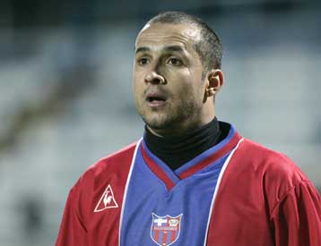 Ρωτήστε τον Πανόπουλο γιατί έφυγα από την Ξάνθη, λέει ο Λουτσιάνο