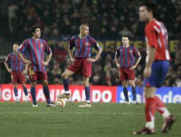 Έχασε και το Μέσι η Μπαρτσελόνα, επέστρεψε ο Ραούλ στη Ρεάλ