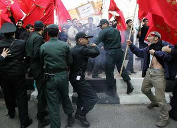 Ιρανική εφημερίδα «κηρύσσει» διεθνή διαγωνισμό γελοιογραφιών με θέμα το Ολοκαύτωμα