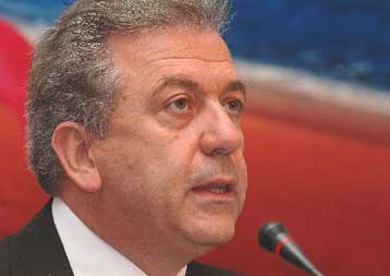 Στην απελευθέρωση των τουριστικών επενδύσεων προχωρά η κυβέρνηση