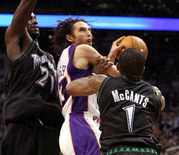 Νίκες στην εκπνοή για Τίμπεργουλφς και Καβαλίερς