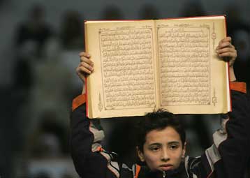 Συνεχίζονται οι αντιδράσεις στο μουσουλμανικό κόσμο για τα σκίτσα του Μωάμεθ