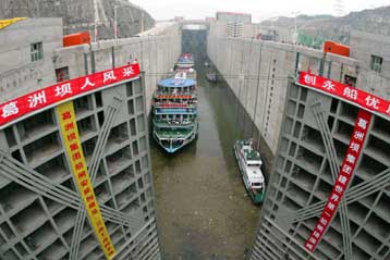 Το Μάιο ολοκληρώνεται το μεγαλύτερο υδροηλεκτρικό φράγμα του κόσμου