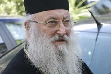 Δεκτή η παραίτηση του μητροπολίτη Καλλίνικου