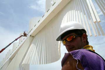 Επικρίνει ο ΟΟΣΑ τις πρόωρες συντάξεις και την ακαμψία στην ελληνική αγορά εργασίας