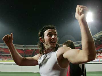 «Κλώτσησε» την ευκαιρία η Βέρντερ, ξέφυγε 8 βαθμούς η Μπάγερν-Γκολ νίκης ο Αμανατίδης