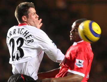 Χάνει έδαφος στην κούρσα της δεύτερης θέσης η Λίβερπουλ, ηττήθηκε 2-0 στο «Βάλει»