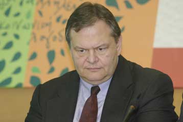 Κόντρα Βενιζέλου – Τατούλη για την κλήση αρχαιολόγων σε απολογία