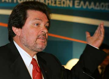 Είκοσι τόνοι καρκινογόνων καλαμαριών σε κονσέρβες διοχετεύθηκαν στην αγορά