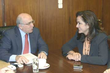 Αντιπαράθεση Ντόρας-Σουφλιά για τα έργα ανάπλασης στην Αθήνα