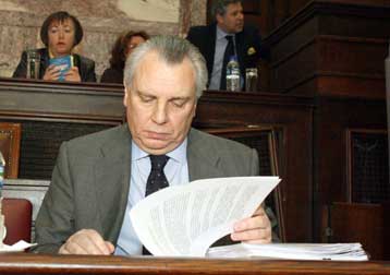 Αναγκαία τα πρόσθετα μέτρα για το απόρρητο των επικοινωνιών, λέει ο Αν.Παπαληγούρας