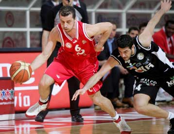 Διατήρησε το αήττητο του ΣΕΦ ο Ολυμπιακός, 85-63 τον Απόλλωνα Πάτρας