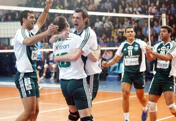 Αλμα για την πρωτιά στην κανονική περίοδο έκανε ο Παναθηναϊκός, 3-2 σετ τον Ηρακλή