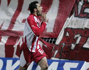 Με Στολτίδη στα Ανω Λιόσια ο Ολυμπιακός-Αποκλείστηκαν Κωστούλας, Μπουλούτ