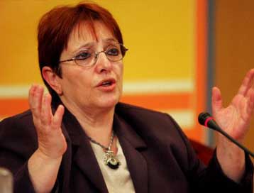 Στη δημοσιότητα «όλα τα στοιχεία» για το σκάνδαλο των υποκλοπών ζητούν ΚΚΕ-ΣΥΝ