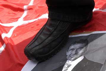 Η παραπληροφόρηση έχει βλάψει την εικόνα της Δανίας, διατείνεται ο Ράσμουσεν