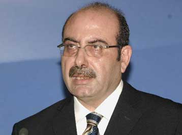 «Αλλαγή προσώπων, όχι πολιτικής» σχολιάζει η αντιπολίτευση για τον ανασχηματισμό