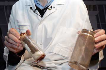 Στο μικροσκόπιο ιατροδικαστών τα λείψανα της Ιωάννας της Λωραίνης