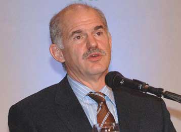 Αρχισε η αντίστροφη μέτρηση για την κυβέρνηση Καραμανλή, τονίζει ο Γ.Παπανδρέου