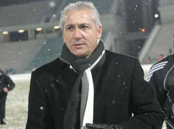 Ο Μύρων Σηφάκης στον πάγκο του ΟΦΗ, ο Μιχάλης στην μεταγραφική λίστα της Ίντερ