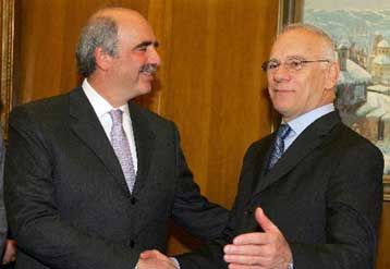 Αποχώρηση Σπηλιωτόπουλου με τη «σημαία της διαφάνειας» από το υπουργείο Αμυνας