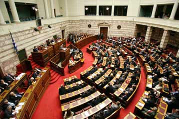 Κόντρα στη Βουλή για τη ρύθμιση της πρυτανικής θητείας στα ΑΕΙ