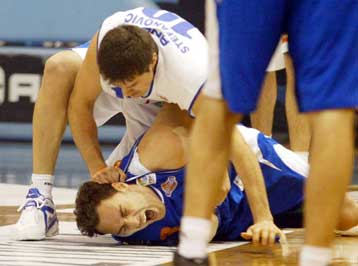 Σε απολογία κάλεσε η ΚΑΕ Ηρακλής τον Στεφάνοβιτς για τις γροθιές στον Λάππα