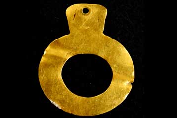 Προϊστορικό μενταγιόν βρέθηκε από πεζοπόρο στην Πτολεμαϊδα